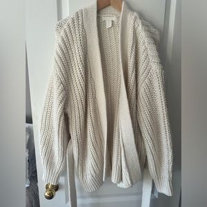 Cream colour H&M knitted Cardigan